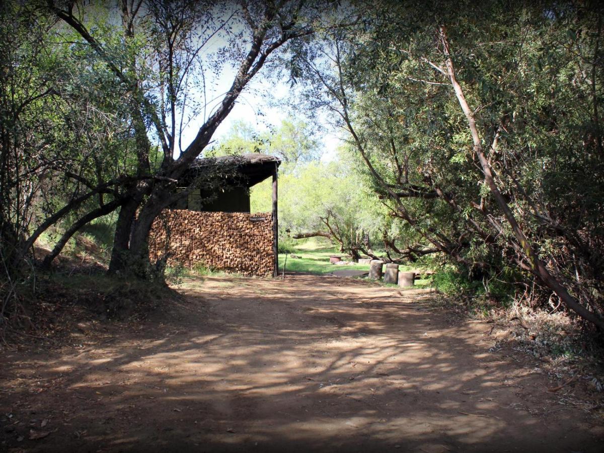 Lylius Cottage And Campsites Clanwilliam Exterior photo